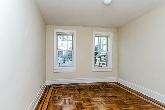 typical bedroom - 86 South St