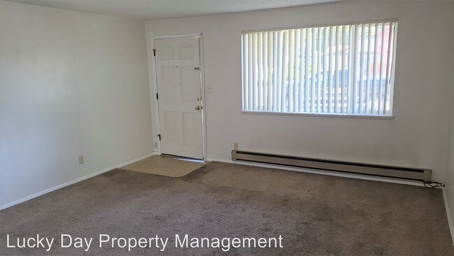 Building Photo - 853 White Cloud Dr