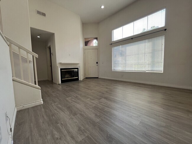 Foto del edificio - 305 Marinella Aisle