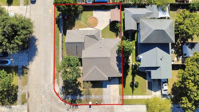 Foto del edificio - 3503 Nayland Rock Dr