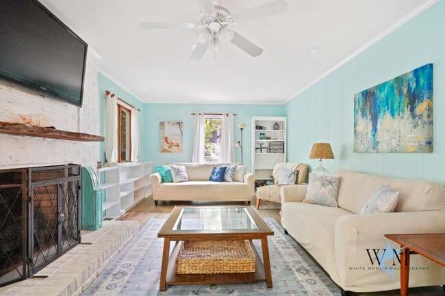 Foto del edificio - 80 Cresthaven Dr