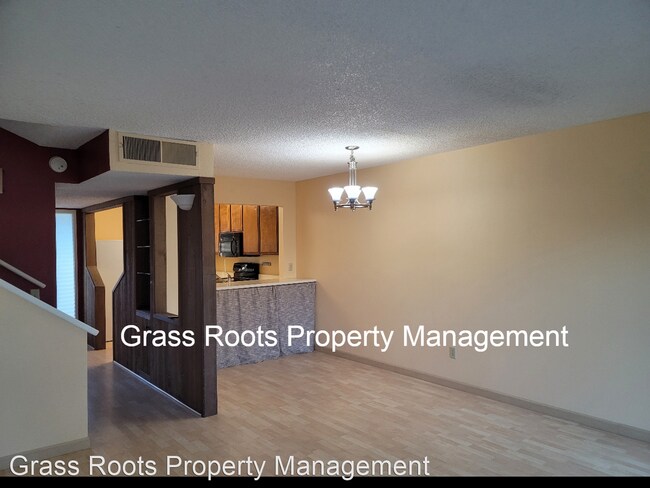 Building Photo - 2 br, 1.5 bath House - 143 Rockwood Drive