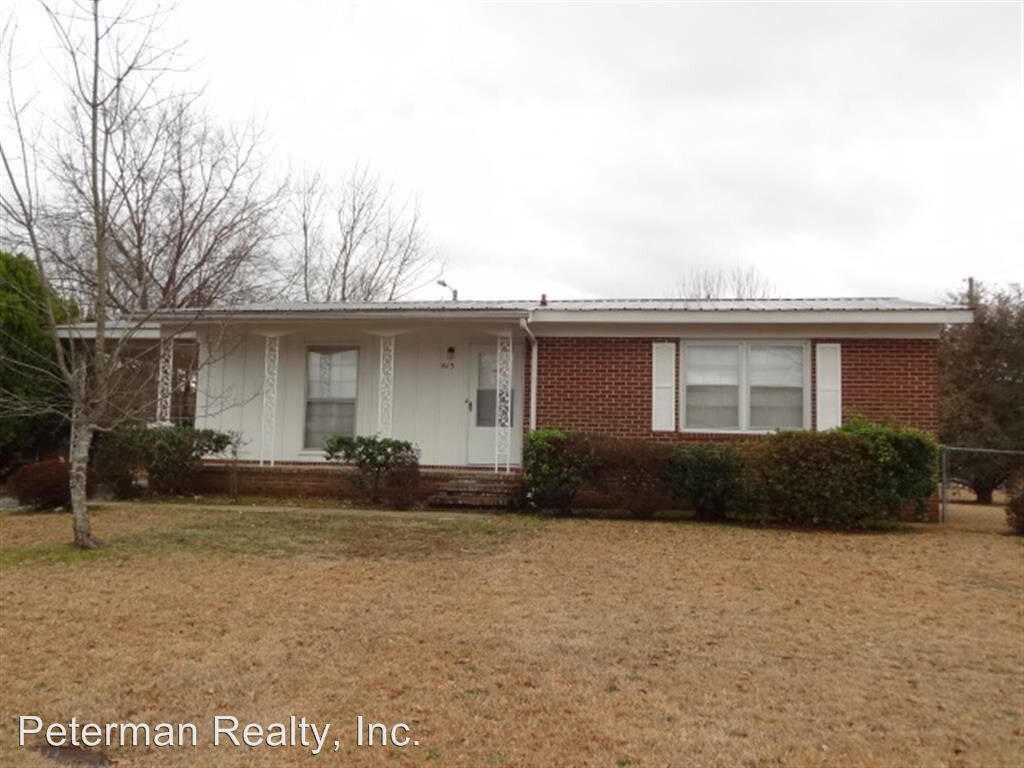 Primary Photo - 615 Regina Dr