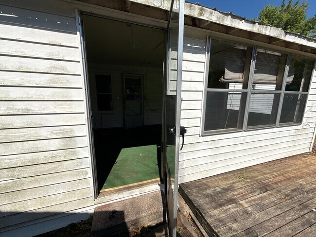 Foto del edificio - 3114 Lakeland Rd