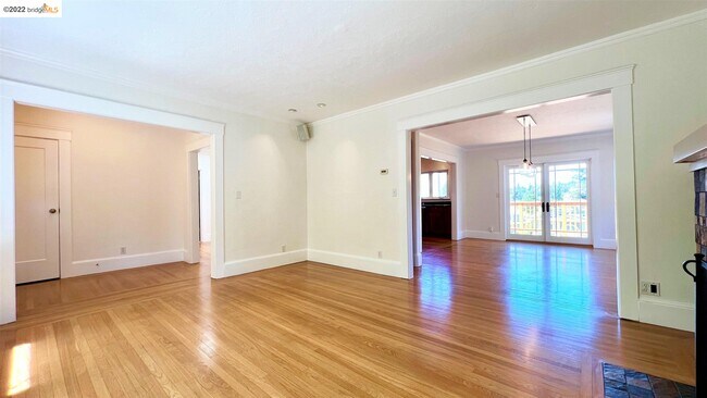 Building Photo - 4225 Balfour Ave