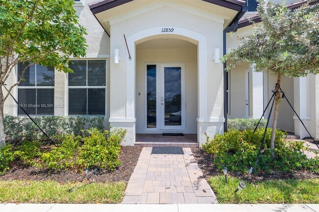 Foto del edificio - 12859 SW 243rd Terrace
