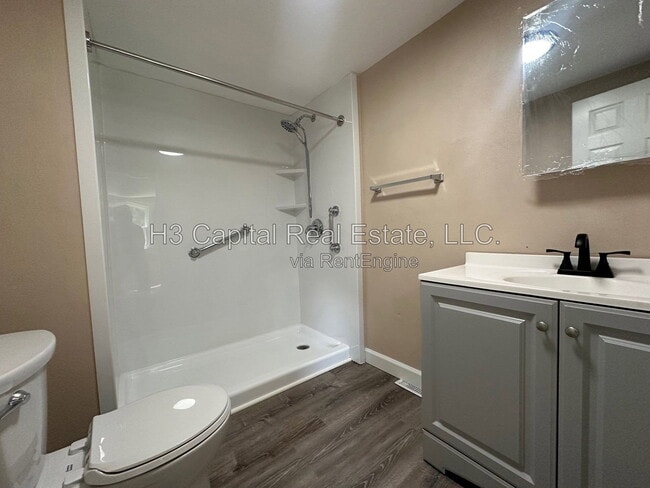 Building Photo - 435 N 38th St