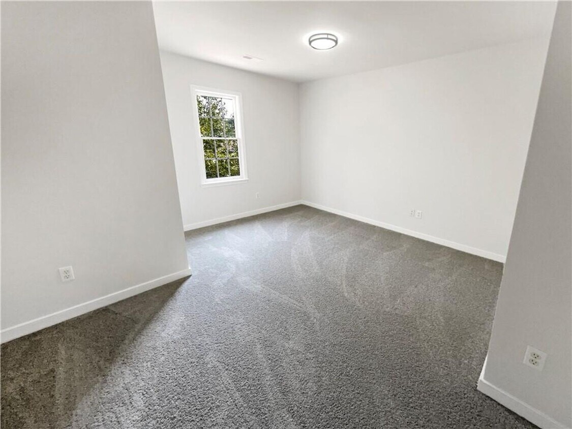 Foto principal - 3 Bed 2.5 Bath Home-Ashbrook Subdivision-W...