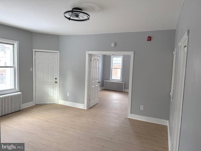 Foto del edificio - 905 Stone Rd