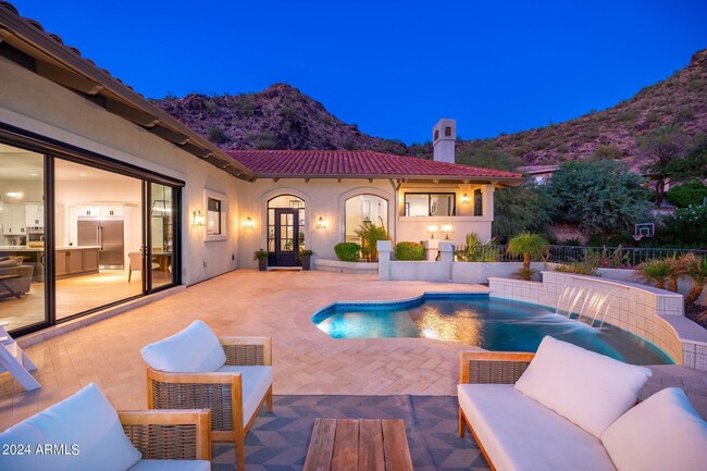 Building Photo - 5460 E Desert Jewel Dr