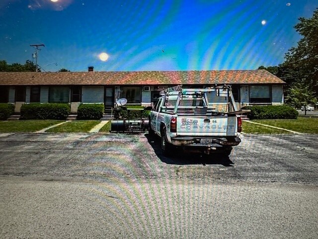 Foto del edificio - 38386 Sheridan Rd