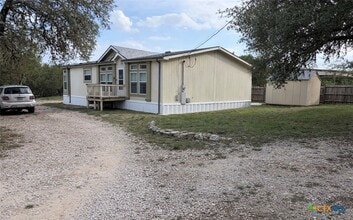 Building Photo - 1444 Willow Dr