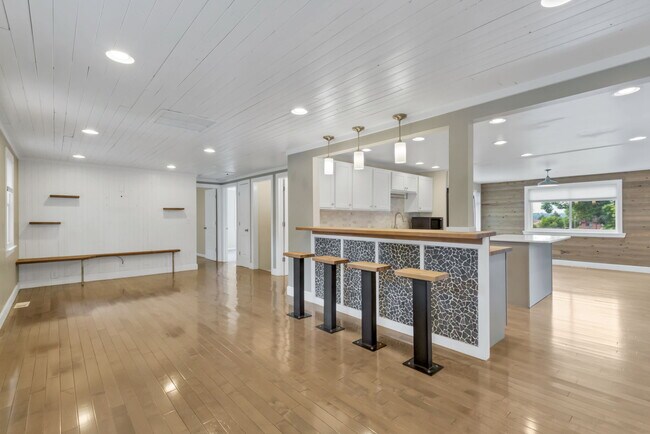Foto del edificio - 6260 W 61st Ave
