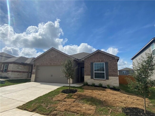 Foto del edificio - 113 Declaration Ln