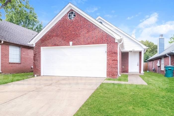 Primary Photo - Newly Renovated Southaven Home