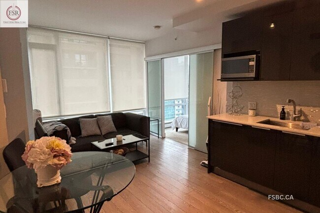 Photo du bâtiment - 1283 Howe St