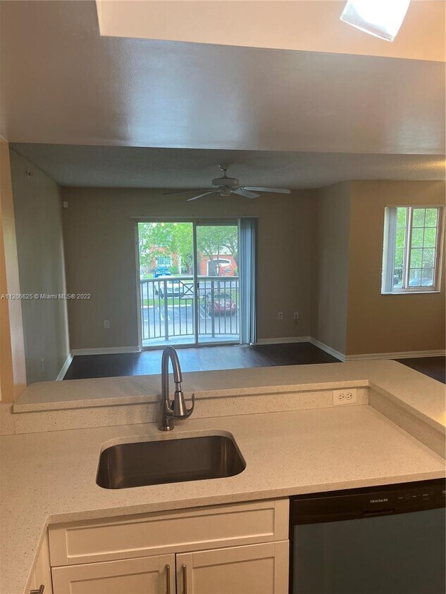 4151 Haverhill Rd Unit 1519, West Palm Beach, FL 33417 Condo for Rent