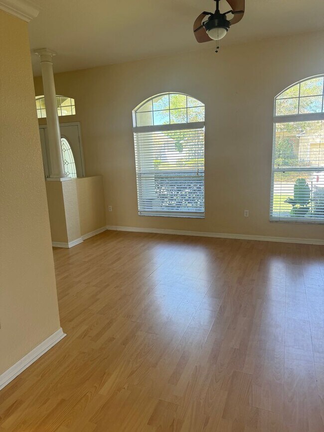 Foto del edificio - 2743 Berkford Cir