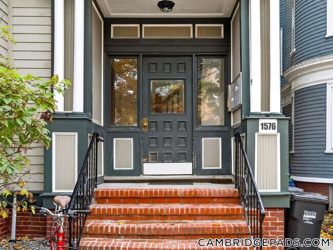 Foto del edificio - 1576 Cambridge St