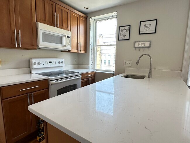 Foto del edificio - 836 Huntington Ave