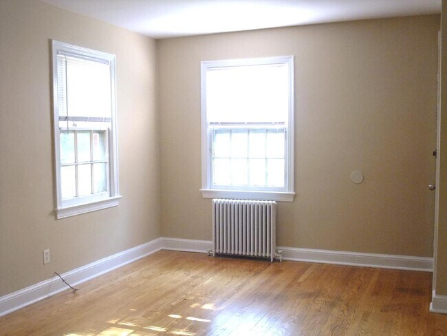 Foto del edificio - 8401 Greenwood Ave