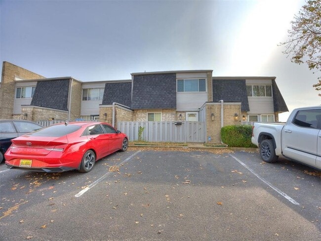 Photo - 1402 Bill Carrol Dr Townhome