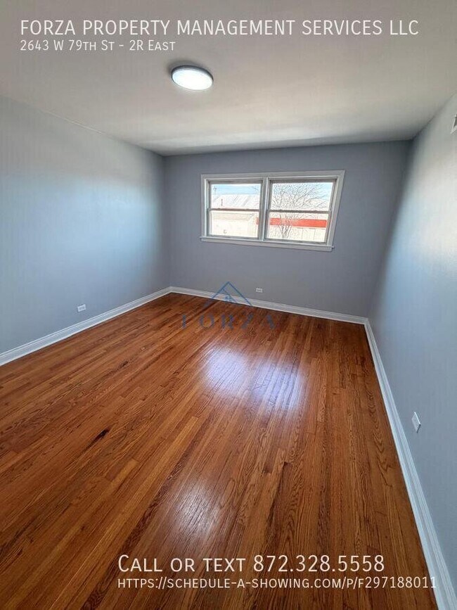 Foto del edificio - 2643 W 79th St