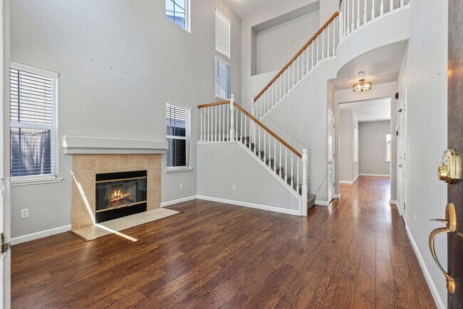 Foto del edificio - 4162 Piccadilly Ln