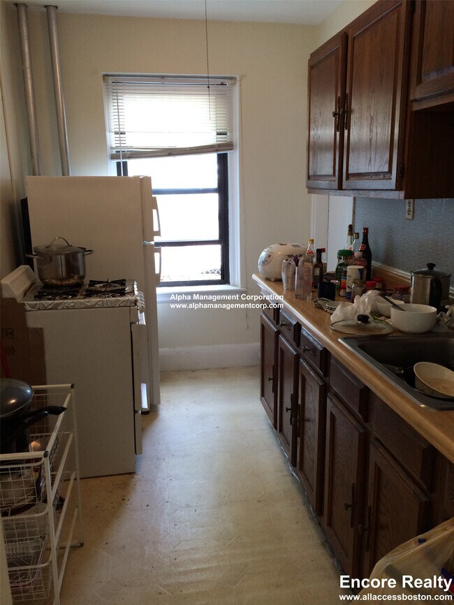 Foto del edificio - 349 Pleasant St