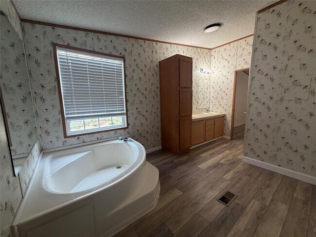 Building Photo - 138 Maegan Ln