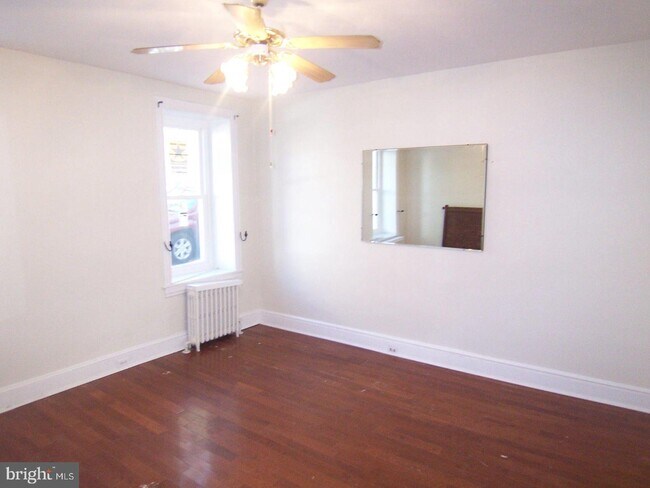 Foto del edificio - 133 Jamestown Ave.
