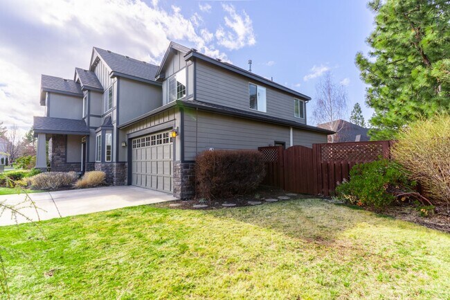 Building Photo - Beautiful 4 bedroom home + office + bonus ...