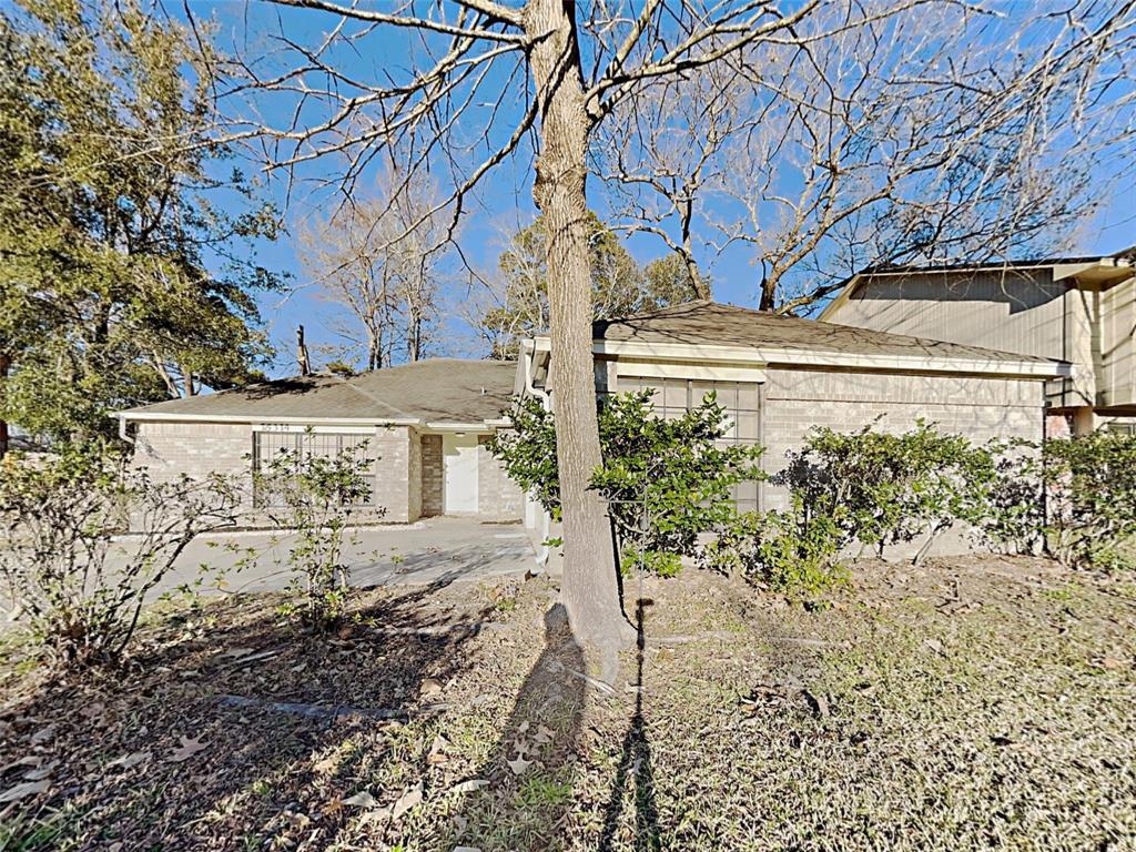 Primary Photo - 25314 Hollybush Ln