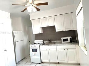 Building Photo - 1931 Jefferson St