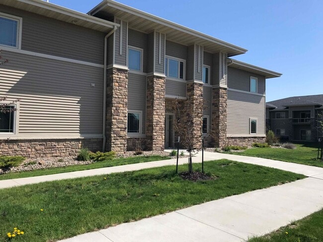 Building Photo - 2810 Bobcat Dr