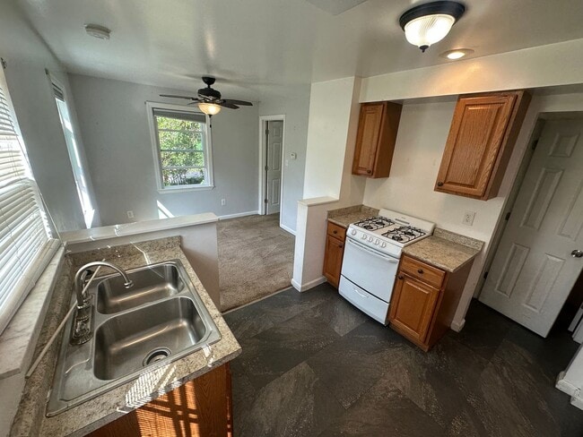 Foto del edificio - 3013 Glendale Ave