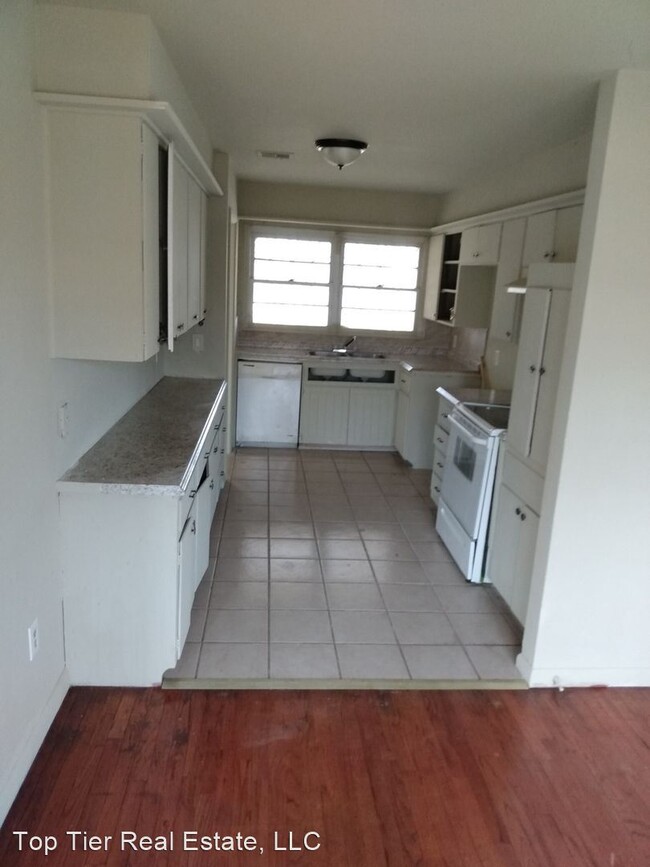 Building Photo - 3 br, 1.5 bath House - 1547 NW 43rd St