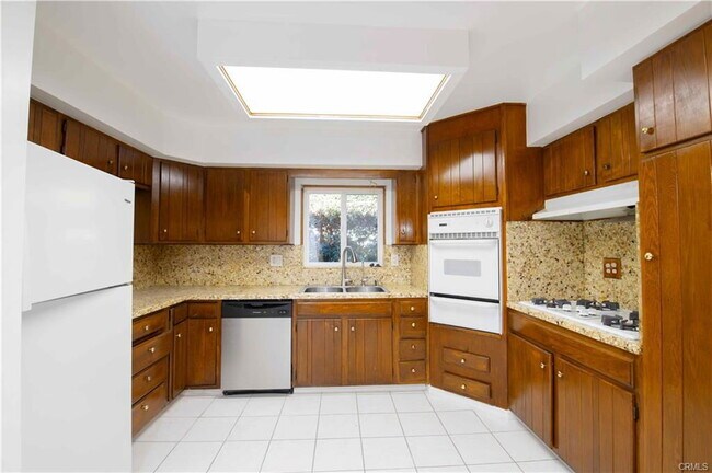 Foto del edificio - 6417 White Oak Ave