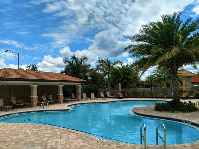 Foto del edificio - Unfurnished Annual Rental - Lovely 3 Bedroom Home in Calusa Park. Nicely upgraded and Pet Friendly
