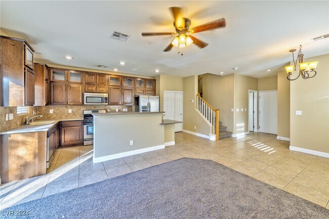 Building Photo - 1091 Moonlit Oasis Ln