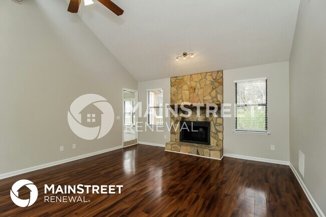 Foto del edificio - 8606 Stone Creek Ct