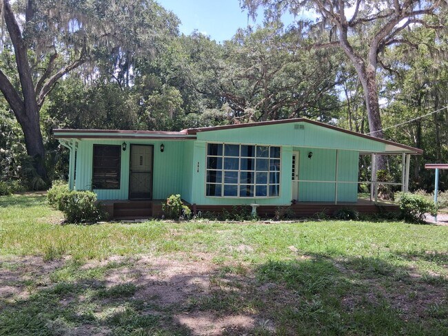 Foto del edificio - 2 bedroom 2 bathroom Lake House with a bonus room