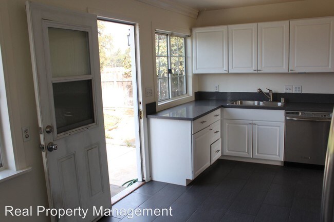 Building Photo - 2 br, 1 bath House - 510 Sunset Drive