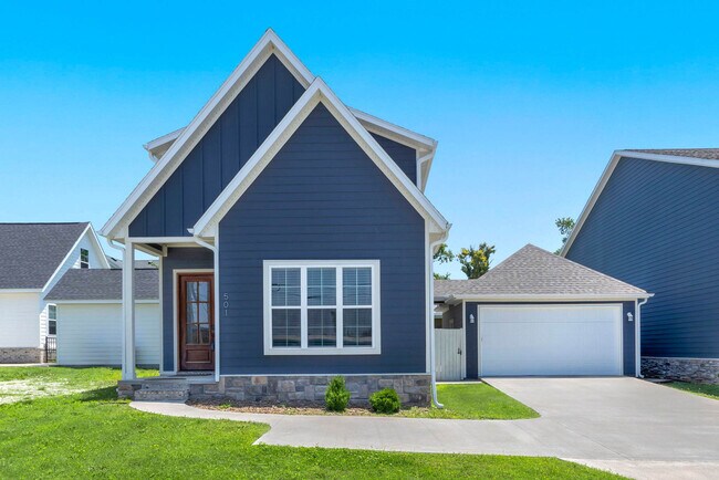 Building Photo - 501 S 7th St