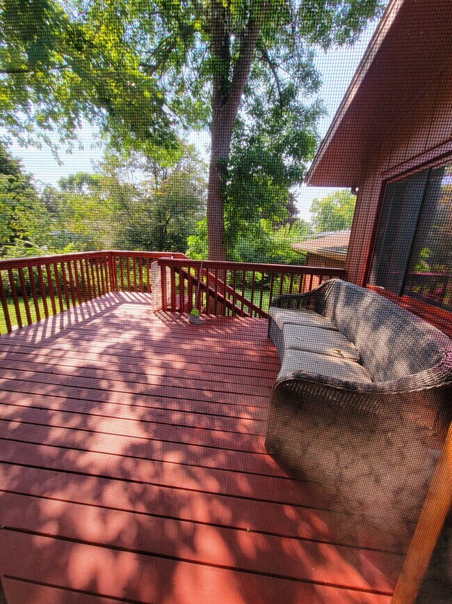 Foto del edificio - 5401 82nd Ave N