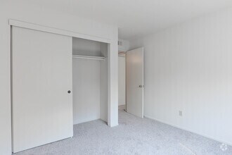 2BR, 2BA - 911SF - The Arbors