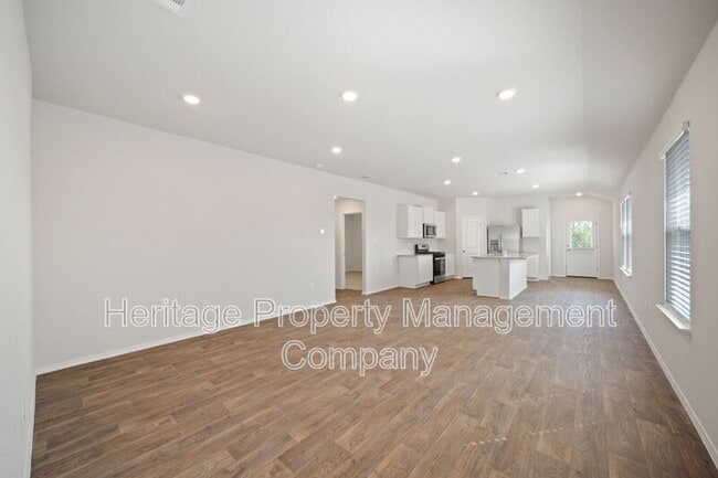Foto del edificio - 15706 Clove Spice Wy