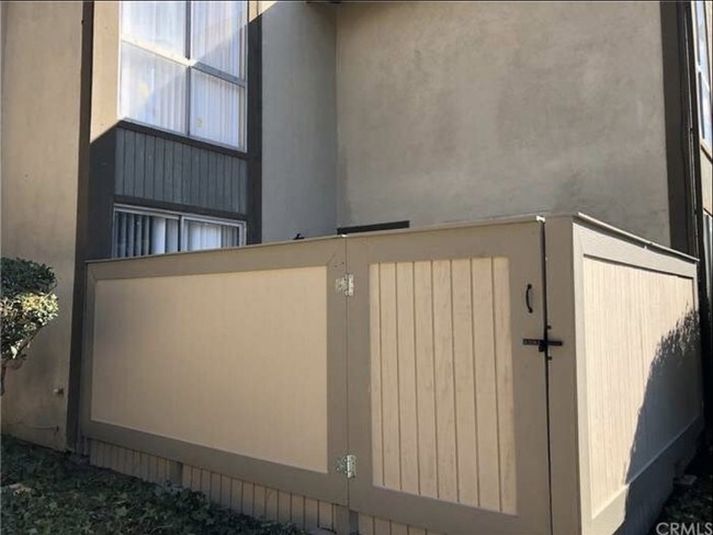 Photo - 817 W 232nd St Apartment