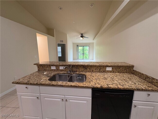 Building Photo - 1422 SW 47th Terrace
