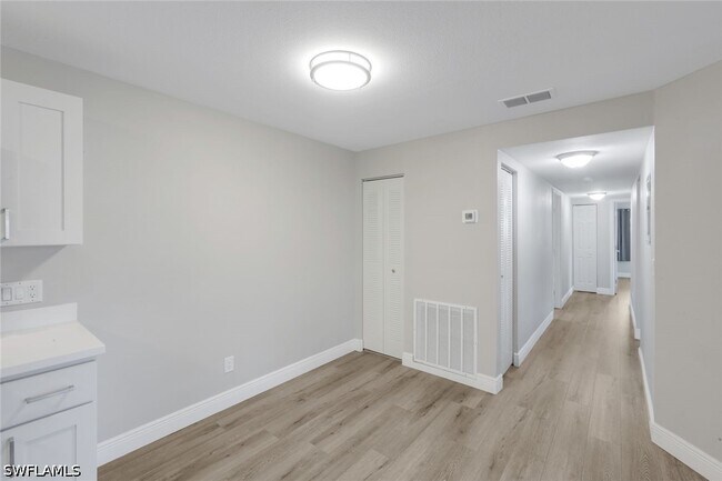 Foto del edificio - 17420 Birchwood Ln
